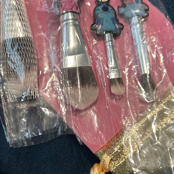 Cute Cartoon -Themed 5-Piece Makeup Brush Set - Picture 4 of 9